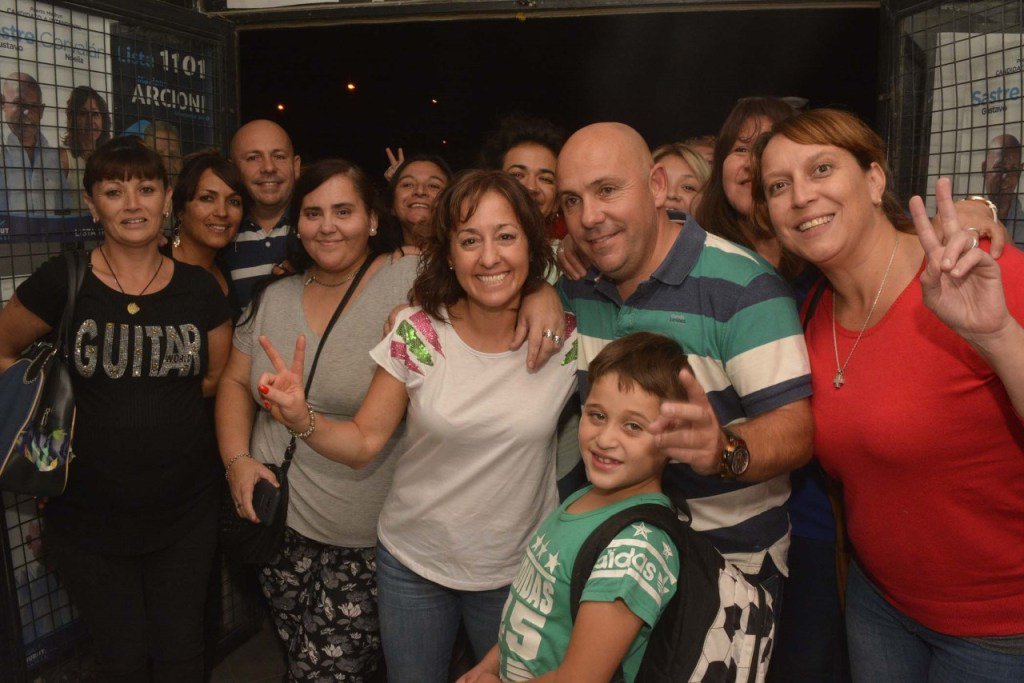 Gustavo Sastre dio a conocer en sus redes sociales, la llegada de muchas adhesiones a su espacio político en la ciudad http://lavozdemadryn.com/gustavo-sastre-dio-a-conocer-en-sus-redes-sociales-la-llegada-de-muchas-adhesiones-a-su-espacio-politico-en-la-ciudad/ …