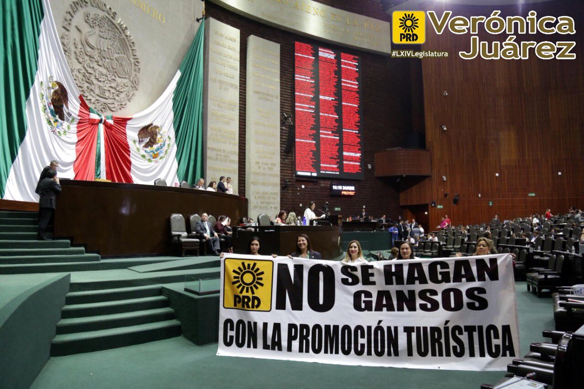 juarezveromex's tweet photo. .@DiputadosPRD64 nos manifestamos en el Pleno para que no desaparezca el Consejo de Promoción Turística porque esto podría afectar la economía del país de grave forma. Hacemos un llamado a la cordura, queremos un mejor país, no lo afectemos. https://t.co/gPZxM1H6KR