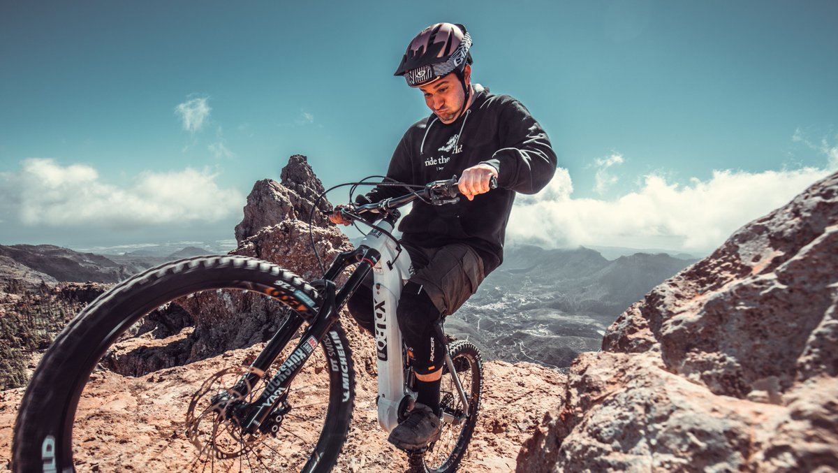 All the way up!
Bike Featured: NDURO 3.0
Rider: @yannickgranieri