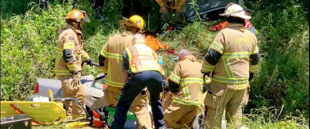 ABC's tweet image. &quot;It is miraculous that she survived&quot;

A woman trapped in a crashed car found alive after 5 days. abcn.ws/2XHrGMe