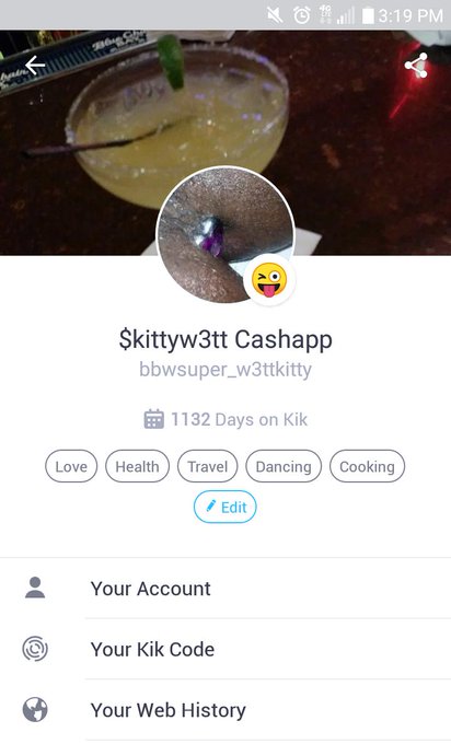 Kik add me https://t.co/zY2jaGhmCl