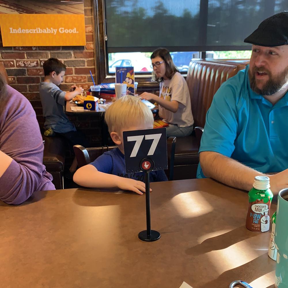 jsscjrdn's tweet photo. Family dinner night! #iearnpointsforthis @ZaxbysGarnerNC @getStealz https://t.co/0lDEwCiGpv