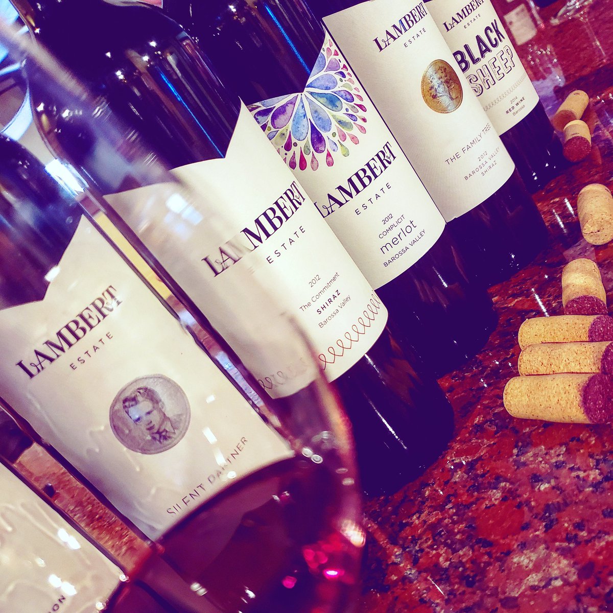 Wine Maniacs tweet media