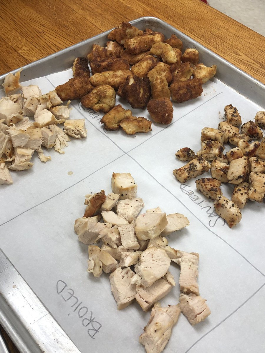 dhsculinaryarts's tweet image. Culinary students prepared and critiqued 6 different cooking methods using chicken and potatoes. It was awesome to hear the conversations on flavor and texture! #dhsculinaryarts #cookingmethods #foodtalk