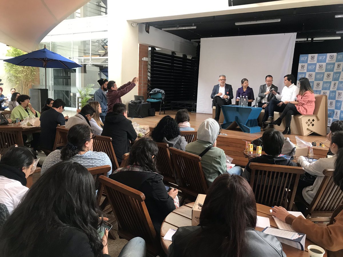 ConsejeriaTIC's tweet photo. “Sin lugar a dudas, @Bogota es líder de Innovación pública en todo el País” @jaimetorresmelo, Veedor Distrital.
@VeeduriaBogota #DistritoInnova Panel Innovación
#EstamosHaciendo #TransformaciónDigital https://t.co/JBkToyNKl6