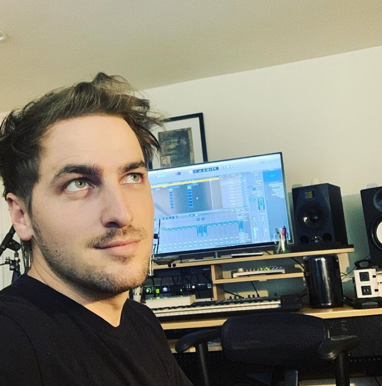 BigTimeVoters's tweet photo. Teasing that new music @HeffronDrive 😏 https://t.co/rYneY53kzc