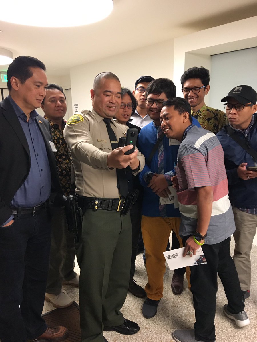 LASDHQ's tweet photo. Many @LASDHQ deputies &amp; professional staff are subject matter experts in their particular fields. Each day, including #diplomacyday, they embrace their global partners &amp; share lessons learned—
all in an effort to make @CountyofLa, and the world a safer place. https://t.co/zcFNRqZmO9