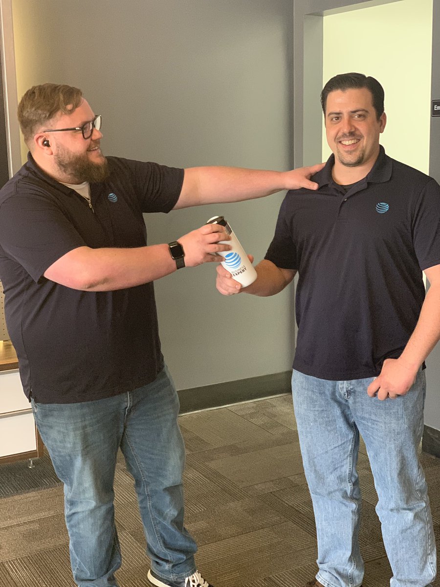 Steve givin Andrew some of his business swag for bein our 1st business expert!!!!!!!!!!!! He was really happy about his tumblr!!!! #CRUshingit #OHPA #bizexpert <a href="/sean_nork/">Sean Nork</a> <a href="/Shawn_Butson/">Shawn Butson</a> @Steve__Morales