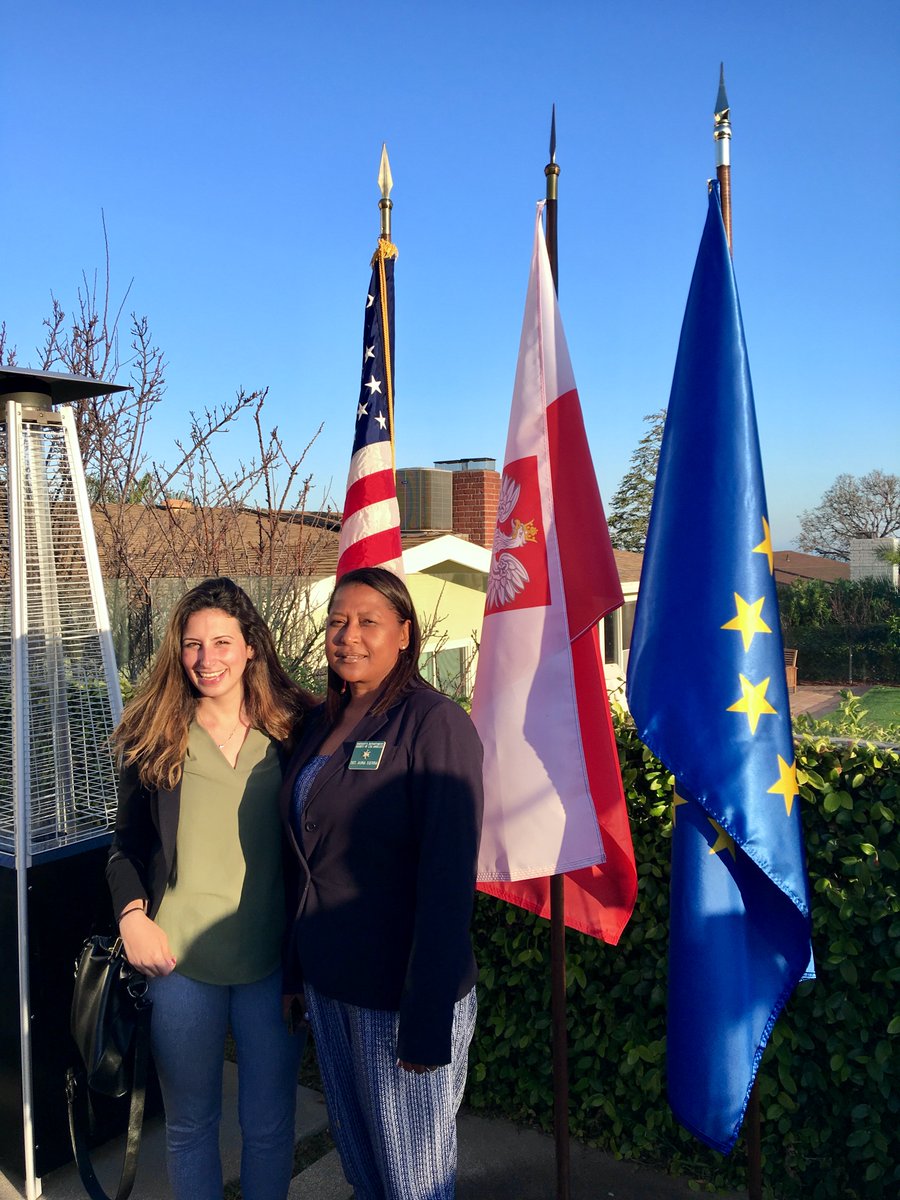 We celebrate #diplomacyday every day at the International Liaison Unit! By connecting global police & gov partners to #LASD experts, sharing work of LASD w/ int'l community, & fulfilling @LASDHQ obligations under Vienna Convention, we do our part to promote #policediplomacy.