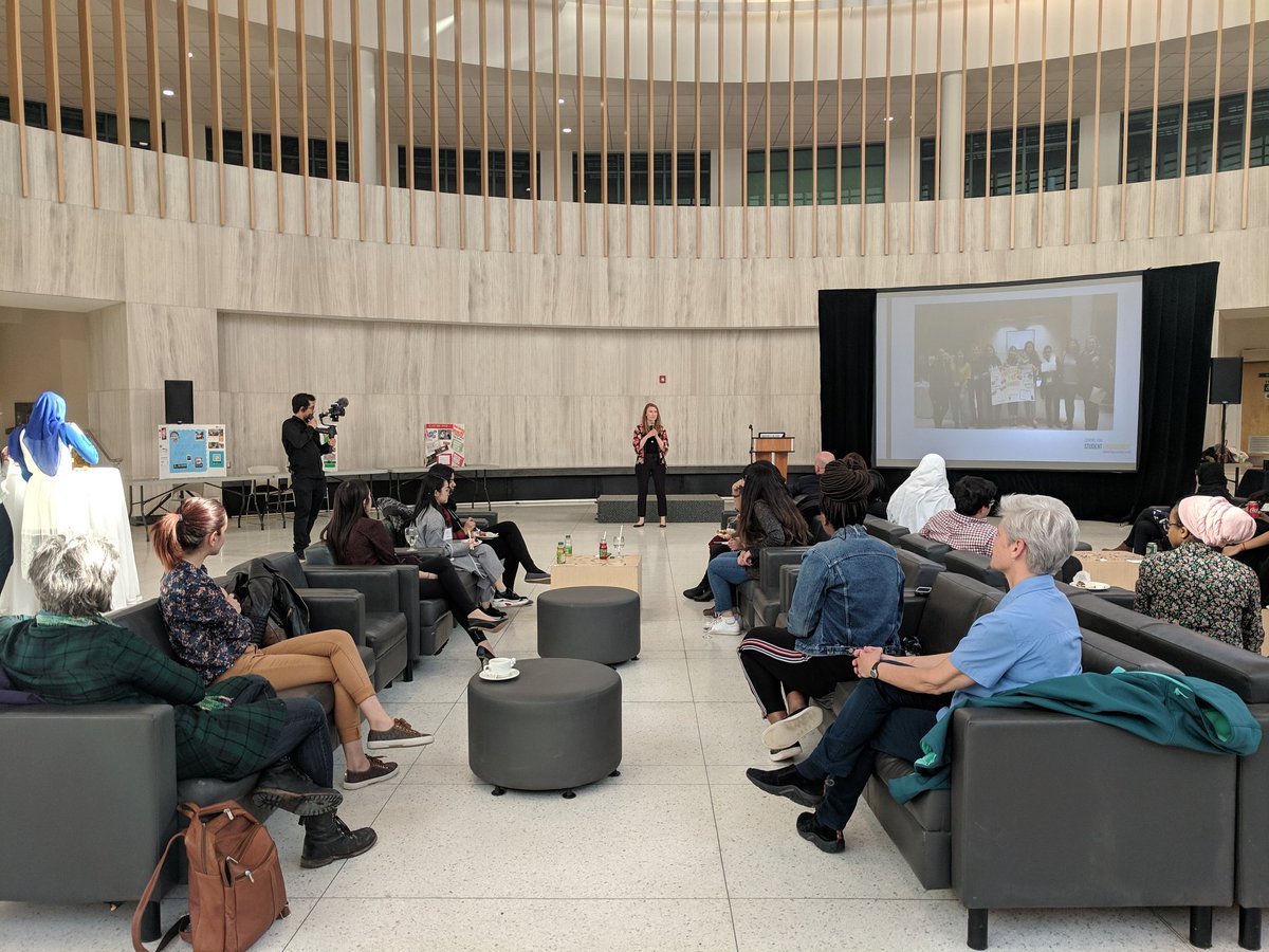 IMIUofT's tweet photo. Checking out @utm_engage's 3rd annual Partner + #Volunteer Appreciation Night - always a treat seeing the strong #community partnerships that @UTM students are forging! 😊👏 #uoft #utmpride https://t.co/2uCjmG7inw