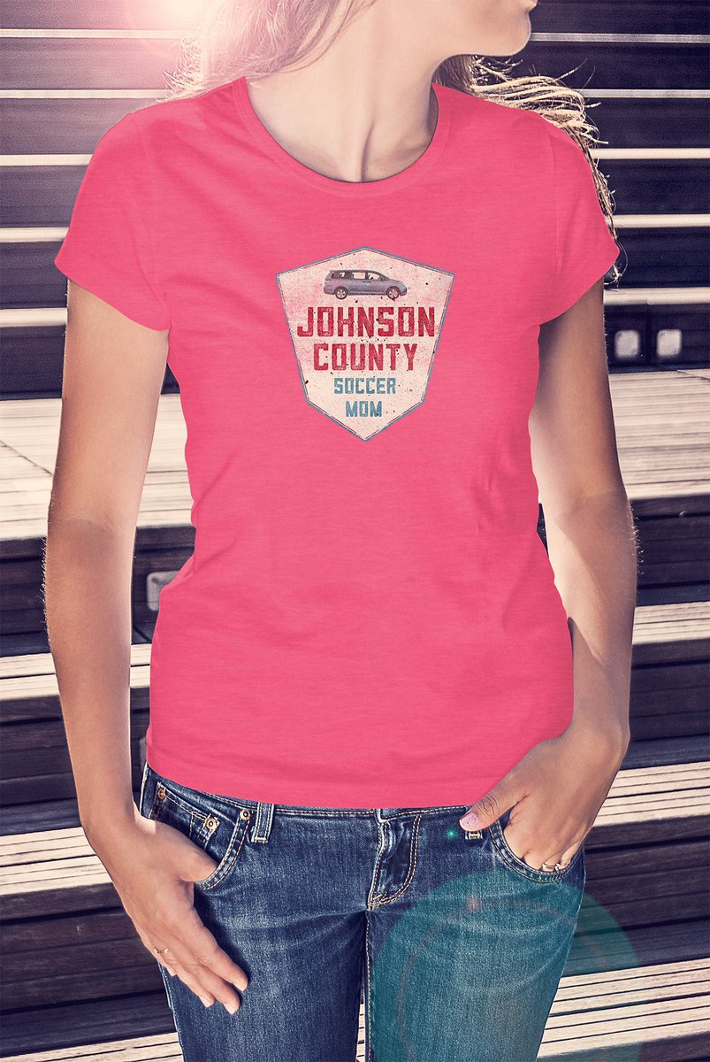 CauseClothingKC's tweet photo. Johnson County soccer Moms, we've got the perfect shirt for you! Treat yourself with free shipping, plus $2 of each purchase goes to @fosteradopt_org to help KC foster kids. #soccermom #johnsoncounty 

https://t.co/PjHBs5KXHv https://t.co/1ECwJvkQ68