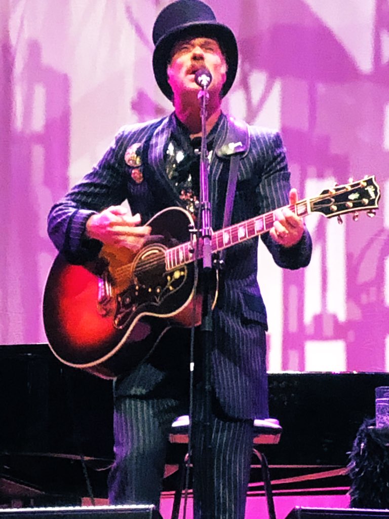 sanctuarydudley's tweet photo. Great night out at symphony hall with Rufus Wainwright it was shear brilliance https://t.co/LV2mI6pFEb