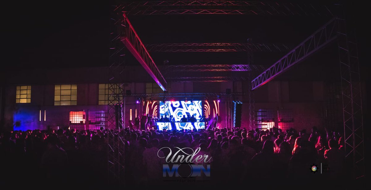 undermoonfest's tweet photo. Simplemente explotado el predio... Desde este viernes encontrarás todas las imágenes de esta gran noche en nuestras redes 📸📷👏👏 https://t.co/JiGCn28sOE