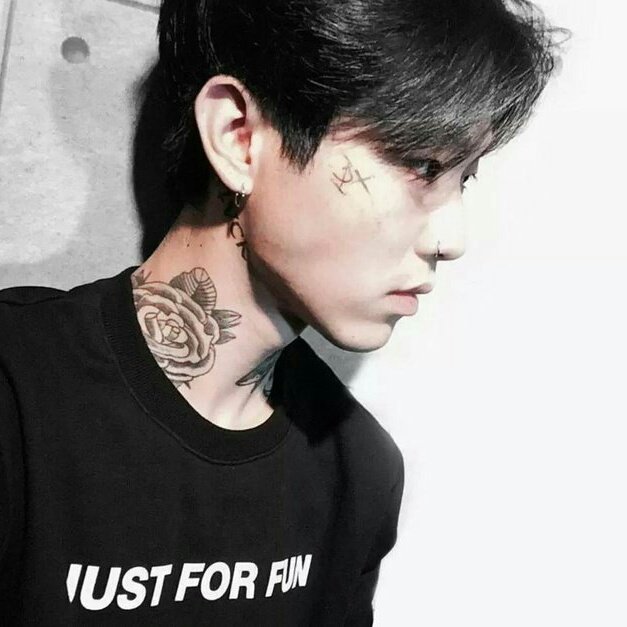 ⚠ Zen-†💀 tweet media