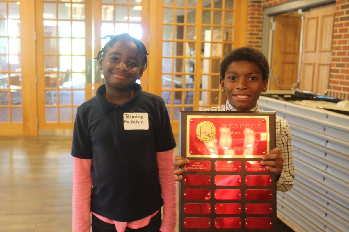 baylorcomserv's tweet photo. As we prepare to finish the 2018-19 year of tutoring tomorrow, we are grateful for the growth, friendship, and love that filled it. Tonight, we celebrated each of our hardworking scholars with the Anderson Awards. Thank you, Sara Catharine Daniels, for making this a success! https://t.co/gJ9XB3jFSh