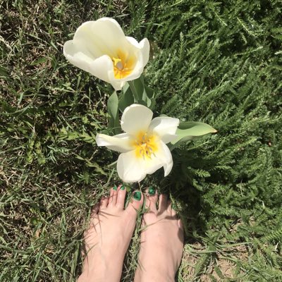 #NewProfilePic #springtoes #toes #toefetish #feet #feetfetish #footfetishnation #sexyfeet #cutefeet #softfeet #findom #femdom #denverdomme #domme
