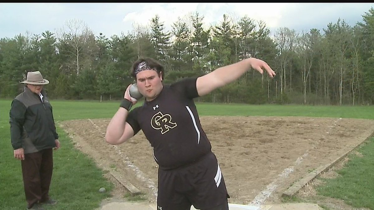 Crestview shot putter Perry shines on state and national levels dlvr.it/R3SVxw