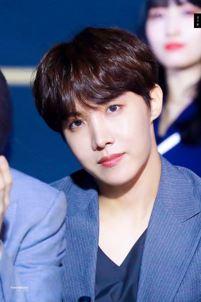 Thumie_98's tweet photo. Cứu 😱😱😱😘😘😘
#BBMAsTopSocial  BTS @BTS_twt https://t.co/63I73x5ZUh
