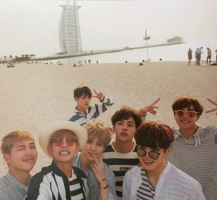 dkIahnIy's tweet photo. #BBMAsTopSocial + BTS (@BTS_twt) ma'am.... https://t.co/WtHTCNp2Xq