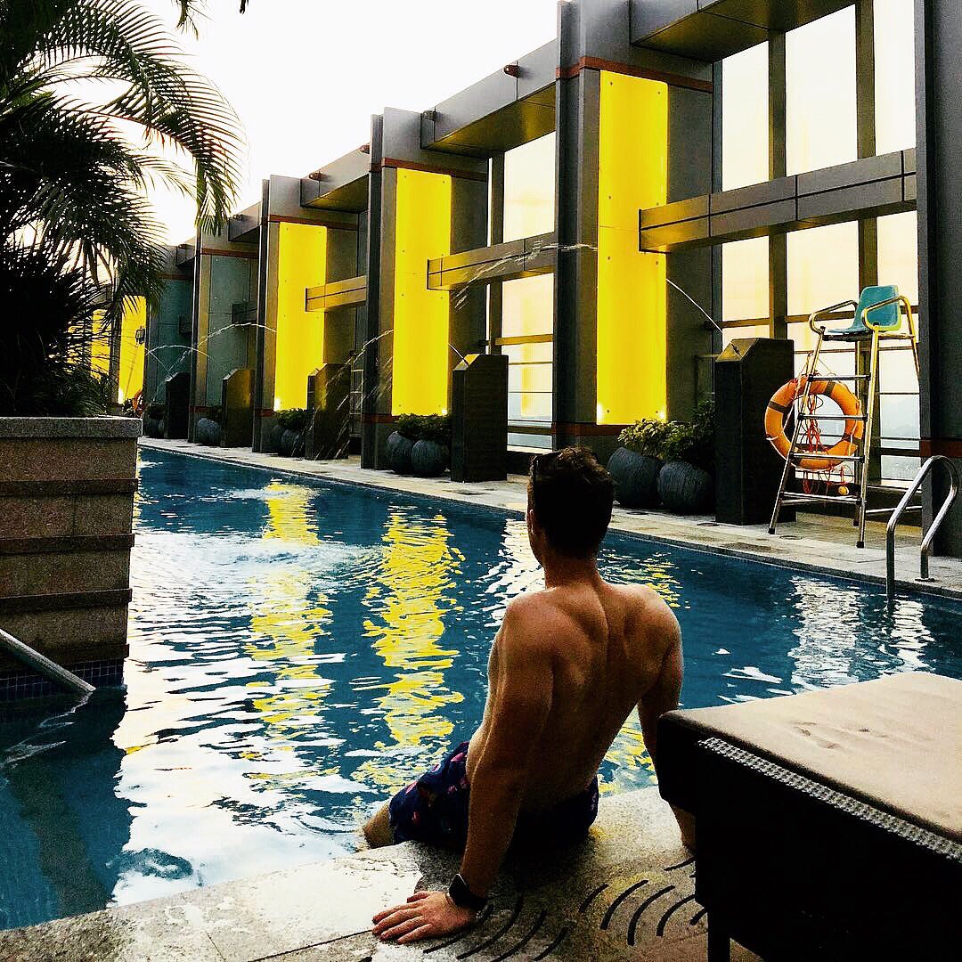 Bask in the glow of these evening vibes. ✨ (IG/jamesalexander7)