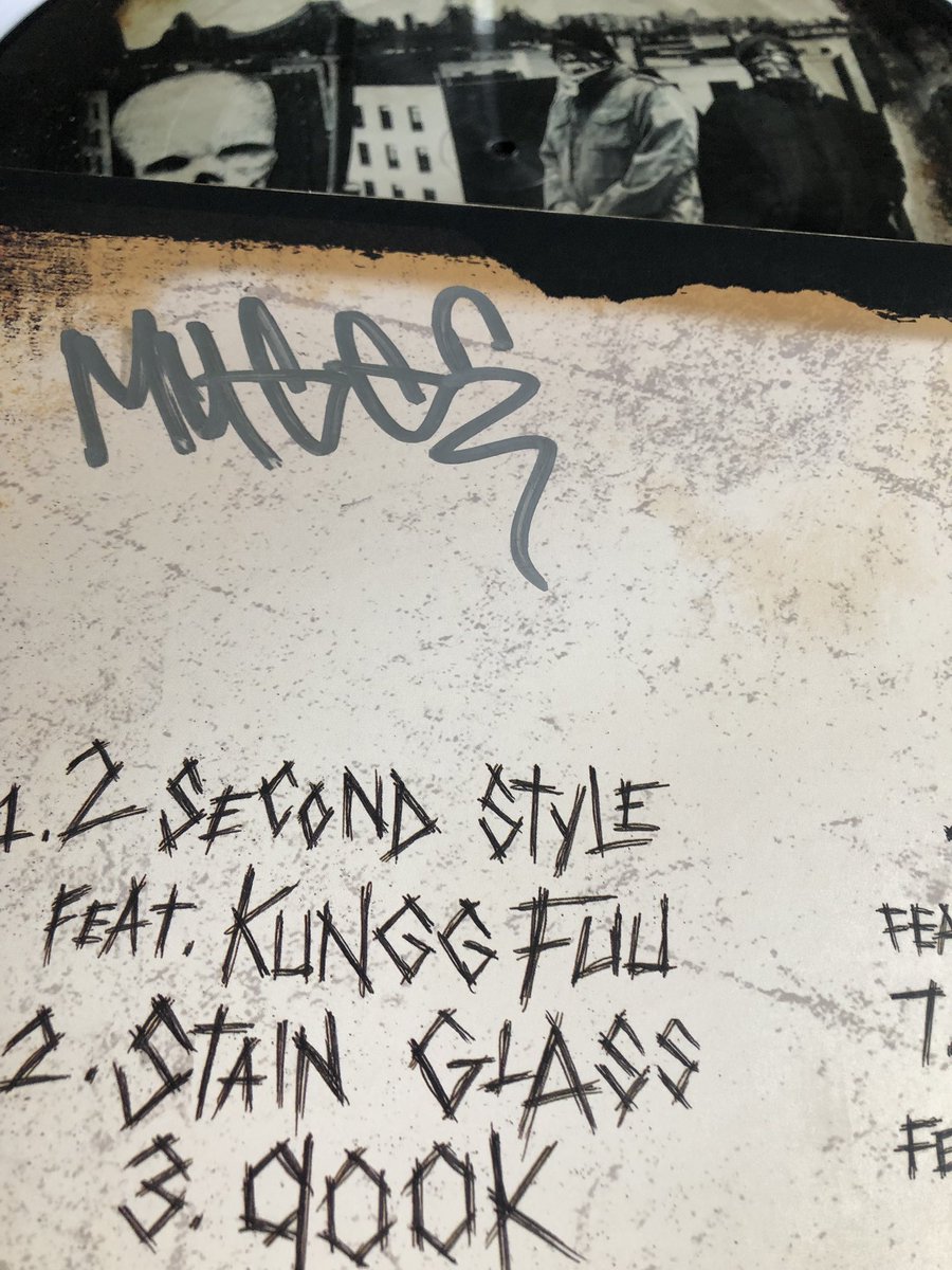 fadeawaybarber2's tweet photo. Had a dope #VinylMailDay &amp; got the 2nd of 3 different #TuezLesTous vinyl I preordered by Mach-Hommy &amp; @DJ_Muggs 💀🔥The pic disc vinyl turned out amazing! Every vinyl/merch I buy from Muggs &amp; his Soul Assassins brand is always high quality💎Love this album. Salute Mach &amp; Muggs🙏🏼 https://t.co/AuzoMV61Rh