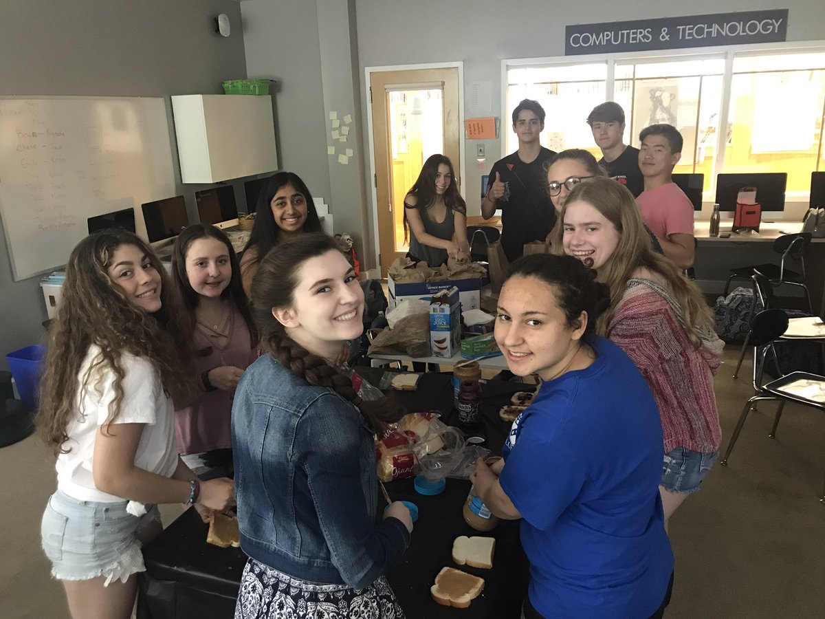 GailBarna (@gbarnamfs) on Twitter photo How wonderful that these great kids spent their lunchtime making sandwiches and special lunch bags for the great kids at Cathedral Kitchen. <a href="/mfsfox/">Moorestown Friends School</a> How wonderful that these great kids spent their lunchtime making sandwiches and special lunch bags for the great kids at Cathedral Kitchen. <a href="/mfsfox/">Moorestown Friends School</a>