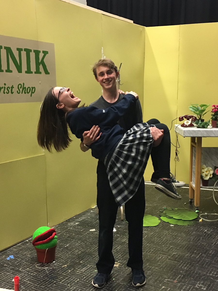 MsBudgell's tweet photo. Practicing some important blocking with @IHSSeymour @MACAudreyOne @OttawaCappies @ImmaculataOCSB #whymac #ocsbArts #dontfeedtheplant @littleshopofmac https://t.co/4Dgjvjuu7E