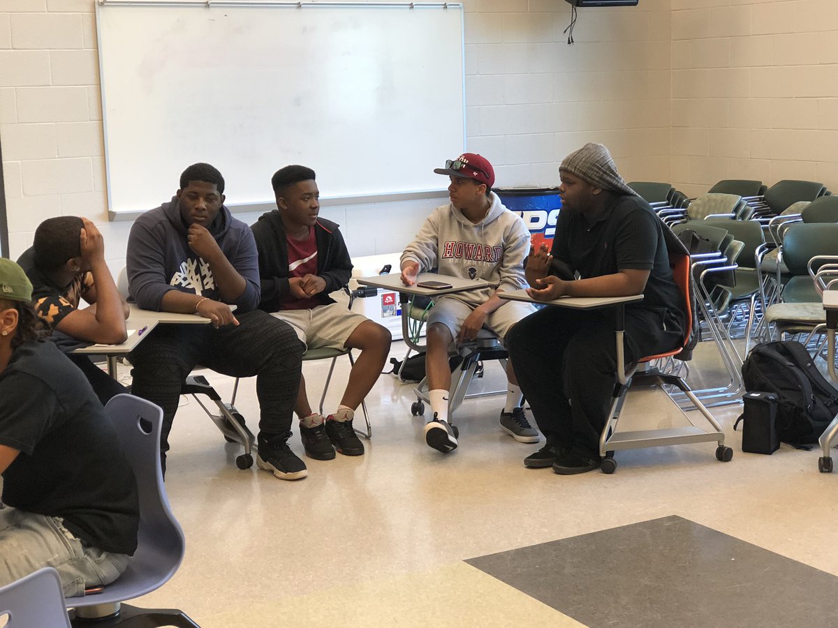 wchavis's tweet photo. I had a great time talking and action planning with Enloe’s CSI - Male Leaders today! Look for big things in the future to include partnerships and outreach efforts! #EnloeLegends @Ms_Nyko @EnloePtsa @EnloeCommunity https://t.co/ZRgHM7HthI
