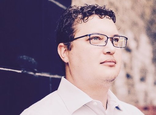 Mirum_US's tweet photo. "Being able to work closely with an analyst will make you a better marketer.” In @TheDrum, @nmclawhorn, Director of Analytics at Mirum, shares how focused reporting provides more value and drives better collaboration between marketing and analytics teams: https://t.co/JqF0CA9KBs https://t.co/5kDNNjzHTS