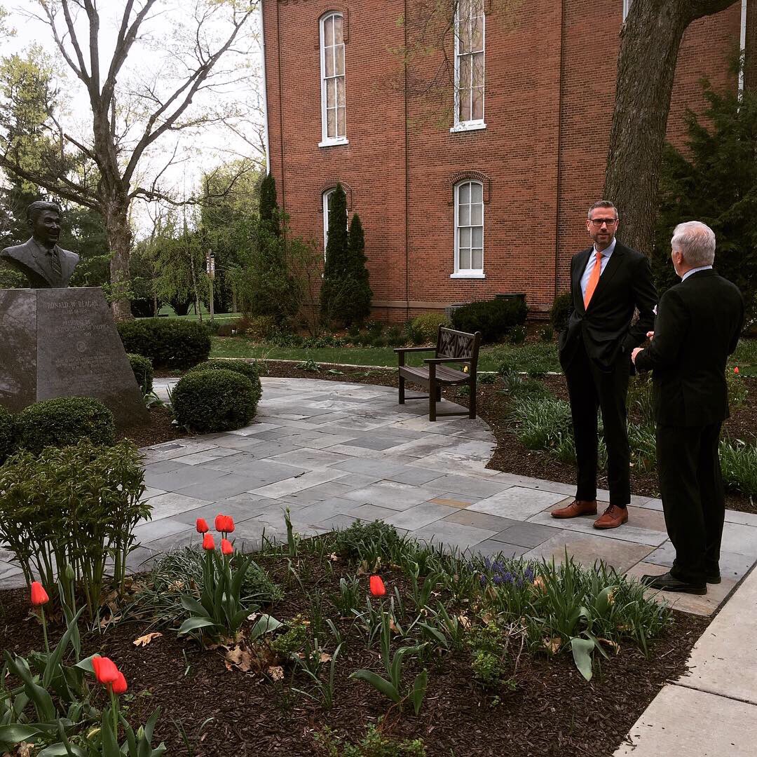 Excited to meet with first generation college students, student leaders, and President Wright from <a href="/EurekaCollege/">Eureka College</a> to discuss the costs of, and solutions to, the student debt crisis.