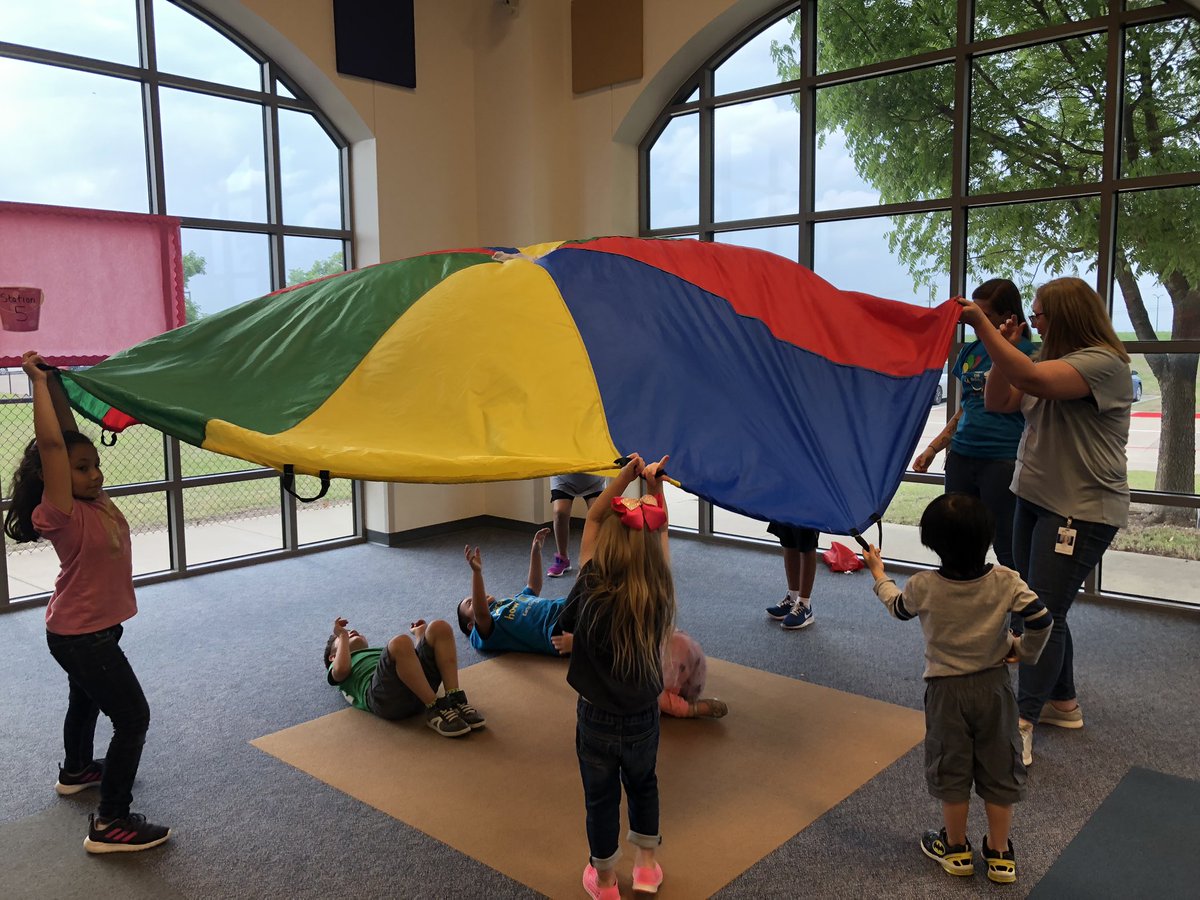 FISD_ECS's tweet photo. Thank you to everyone who helped us celebrate our 10th birthday!  We had a blast celebrating with you! #ecskids #ourFISDstory https://t.co/Lko6MorH96