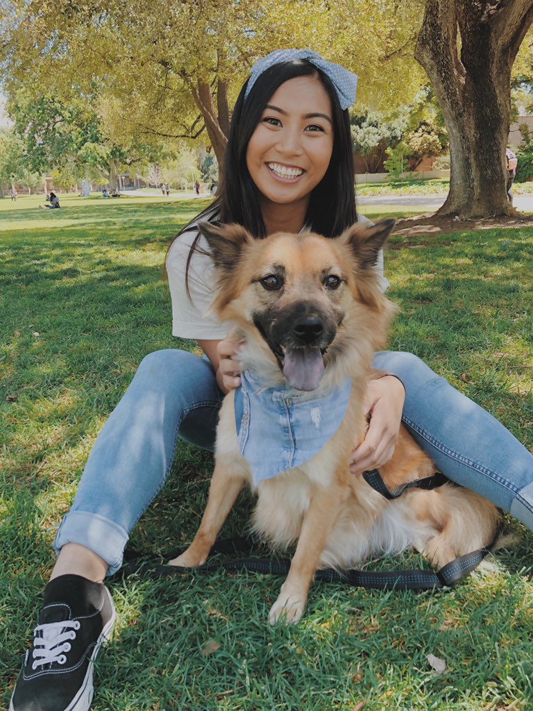 our sister liza and an honorary kappa for the day! 🐶 #denimdayxfsic