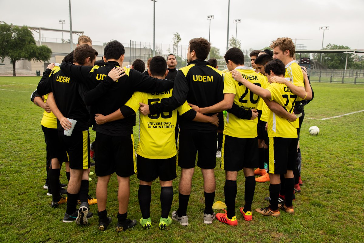 udem's tweet photo. ¡Siguen los buenos resultados ⚽️! Nuestros #TroyanosUDEM de fútbol categoría mayor avanzaron invictos a los cuartos de final del Torneo Nacional de @CONADEIP, así mismo, nuestro equipo de @LigaTDP calificó a la liguilla por el ascenso a la segunda división 🙌🏻. #OrgulloUDEM https://t.co/FiFP0gSYYQ
