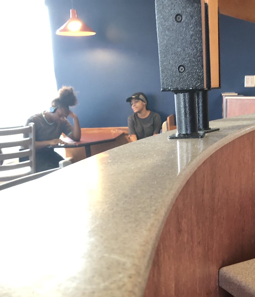 313Handmade's tweet photo. @tacobell filthy and worst service. Ever. #redfordmichigan https://t.co/JjtuJIrvb9