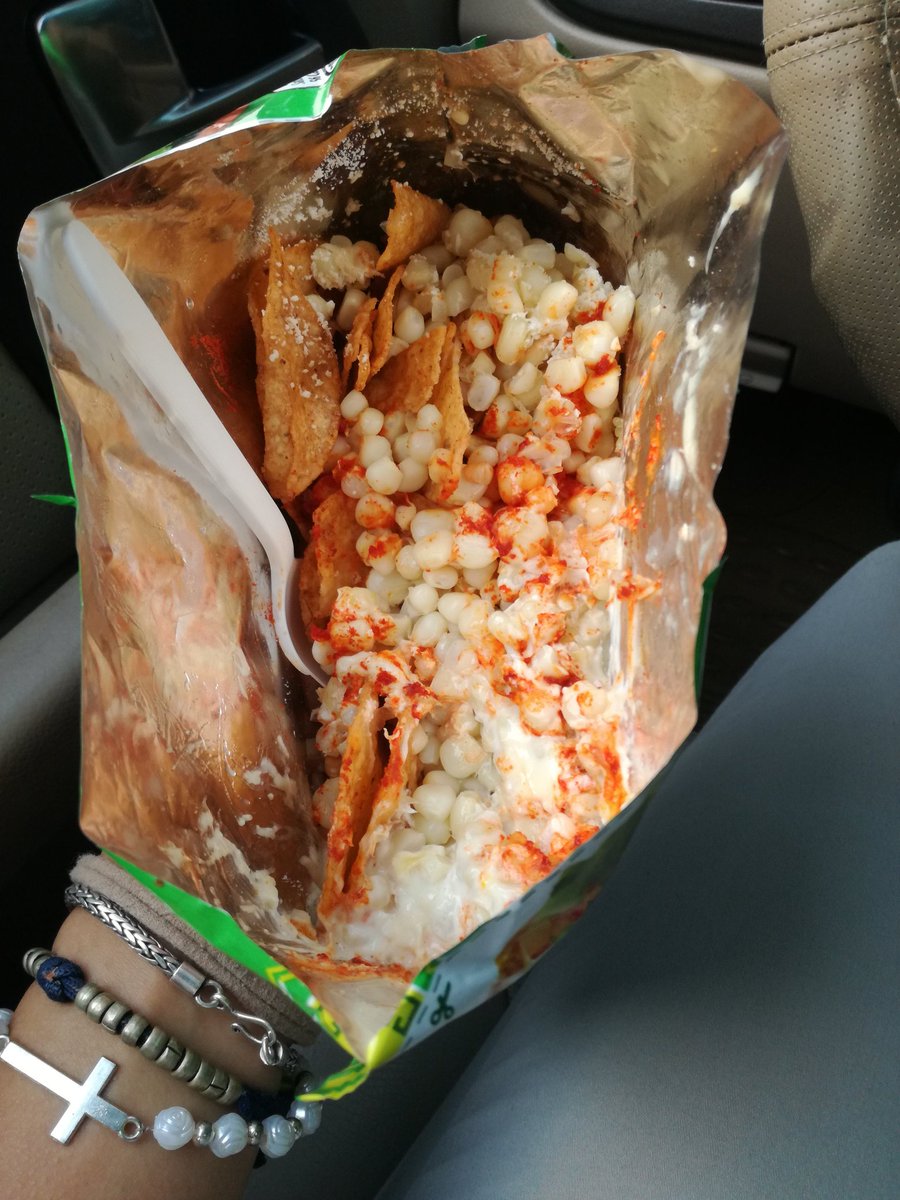 Snakegirl10's tweet photo. Perdón Señor, por salir de Semana Santa a seguir pecando #PecadoCapital #Gula #Glotonería #PigTeam 😋😂🐖🙈🙊🙉 https://t.co/sYvOdcRUp3