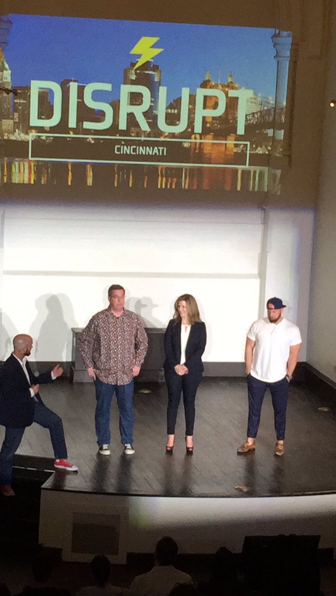 coccoHR's tweet photo. Founders of #DisruptHR  #DisruptHRcincy   Awesome disrupters 🙌🏾 https://t.co/DdPDbFwmFZ