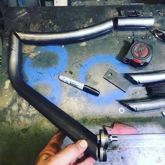 vindikta's tweet image. Playing with ideas for a new front engine guard, something more performance based. Probably have a replaceable slider on the outside corner. Not sure of the interest level for this, will most likely build a compete one next week and mount it up on a bike… bit.ly/2Zz9sOL