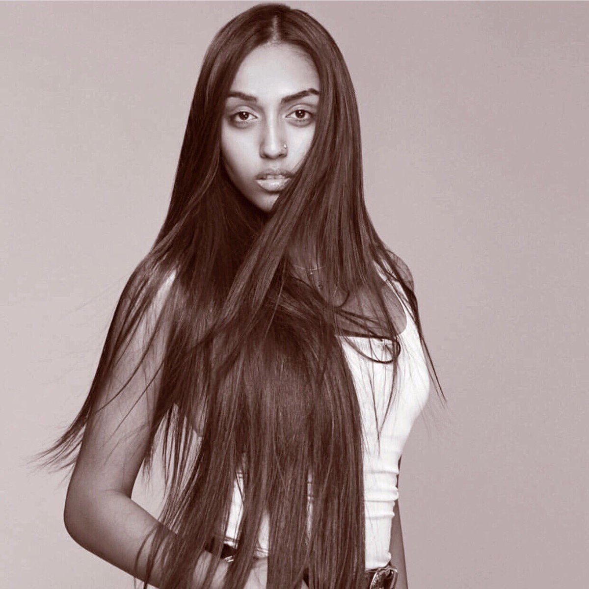 theshiryraz's tweet photo. Still obsessed with this hair...thank you to the team and models ❤️ Sayana #ShiryRazExtensions #HairExtensionExpert @topmodel @lorenzomartini @PinyBH @TraceyColorist @heidiklum #GNTM2019 https://t.co/EWIv5gxYJN