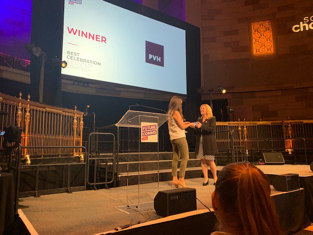SocialChorus's tweet photo. Thank you to all today's attendees and speakers. Congratulations to all our customer winners -- We've learned about Creating Connected Companies and made new friends. See you next year ππ#futurecomms19 #workforcecommunications #internalcomms https://t.co/uTCvVxMtSz