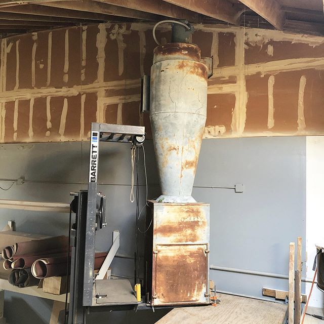 Zero room to move.  When will I learn the shoehorn technique is bad for machinery installs? bit.ly/2DwUAqS