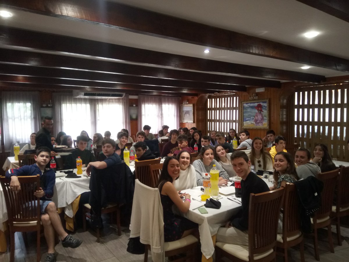 kabrera_80's tweet photo. Viaje estudios 4°ESO: visita al delta del Ebro con paseo en barco...⛴️🔝@ausevamaristas https://t.co/t4yJ7KdAvH