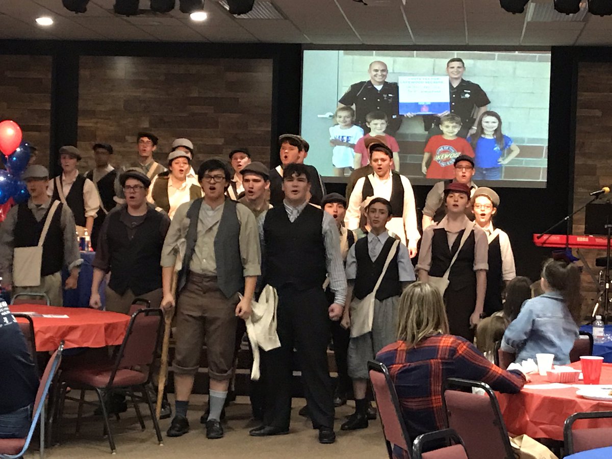 Thank you to <a href="/LakewoodDrama/">Lakewood Drama</a> for providing a sneak peak of your upcoming show tonight! We enjoyed it very much! Everyone can see them in Newsies May 4 and 5