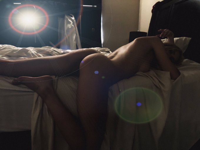 Nap time https://t.co/aZln7rWFPZ<a href="/tag/vogue"class="tags"><span>#vogue</span></a>