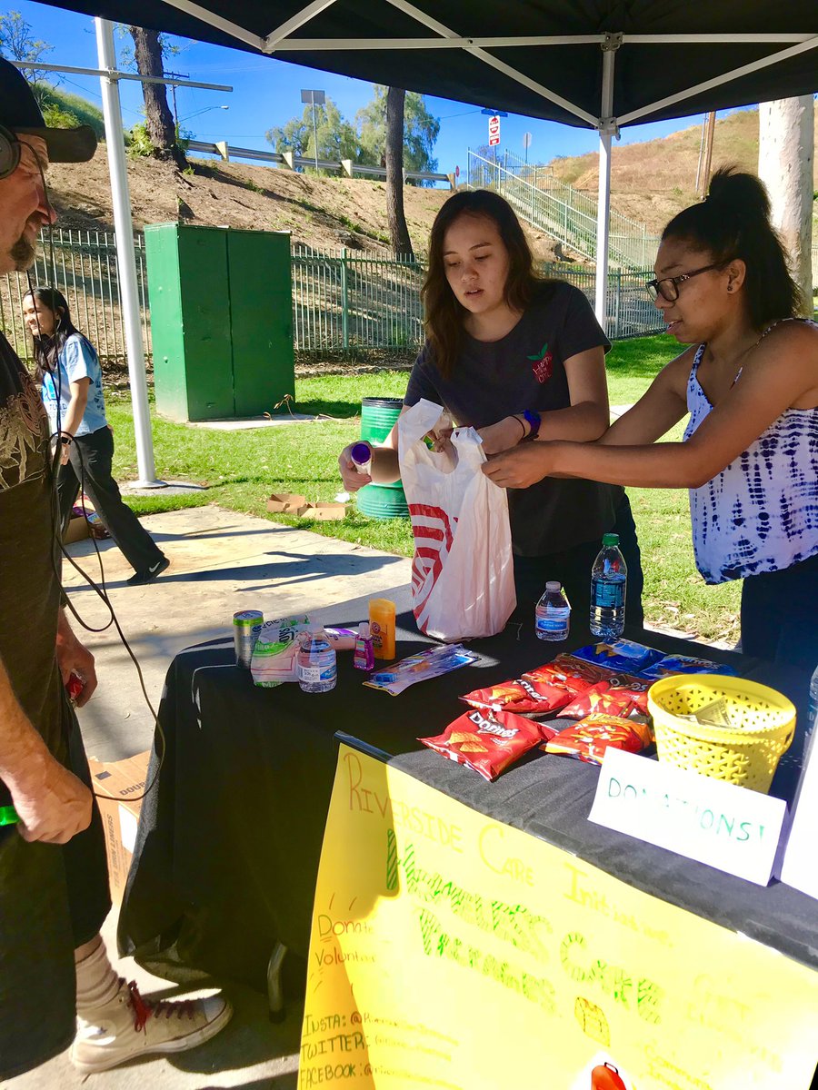 It always good to give back on any day. We work together to thrive together. ❤️