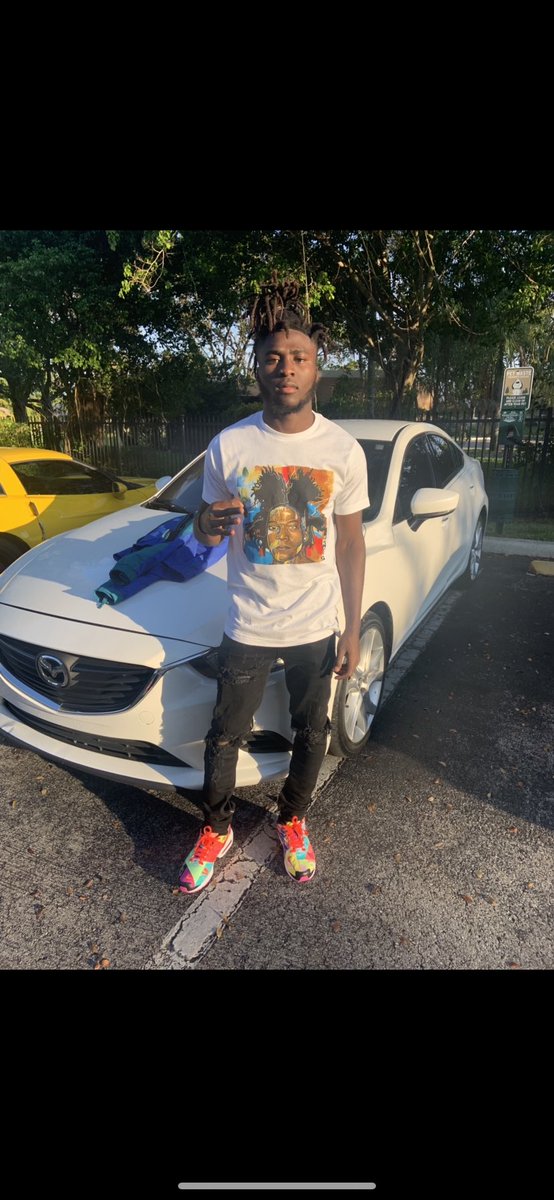 _Brandboyy's tweet photo. I was in the spot talking to the roaches praying we don’t get raided !!💰🔋 #19 https://t.co/17Zatwb9cR