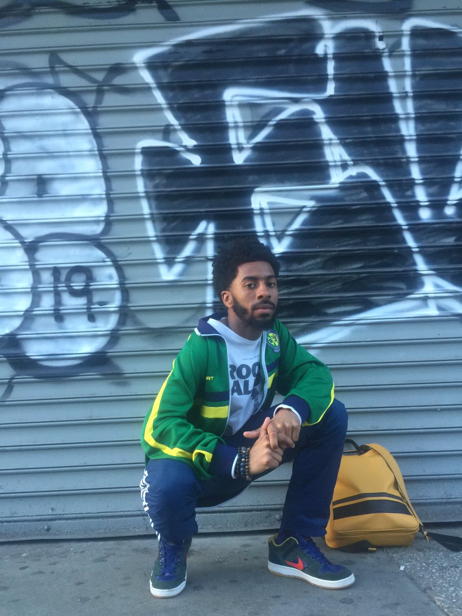 DamonStCloud's tweet photo. I’m performing new music tonight in NYC’s @thedelancey and all the pre-tix are sold , thankyou https://t.co/2e9L1WaXbo Gang! See you at 10:30 PM. #damonstcloud 😁☁️ https://t.co/71S26SxO99