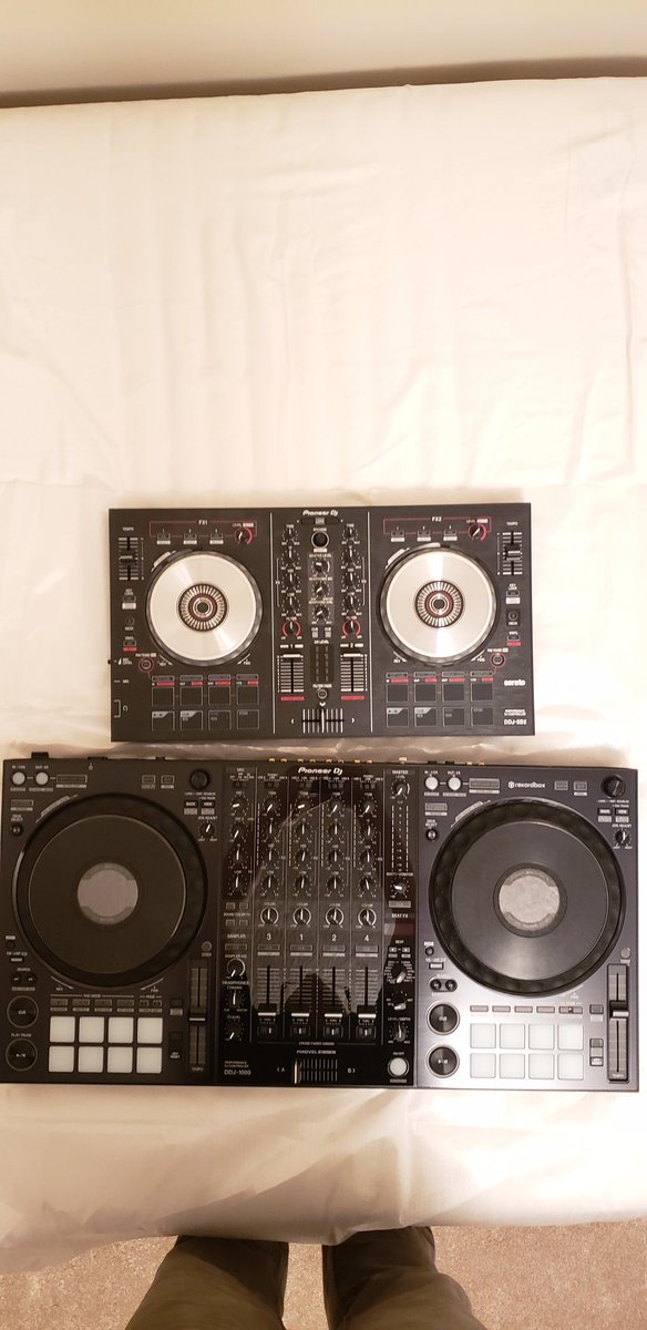LorenPadelford's tweet photo. Upgraded the equipment today. S#$t is about to get real. #learningtodj #yolo #EDM @PioneerDJCanada https://t.co/LPTo3BpFi7