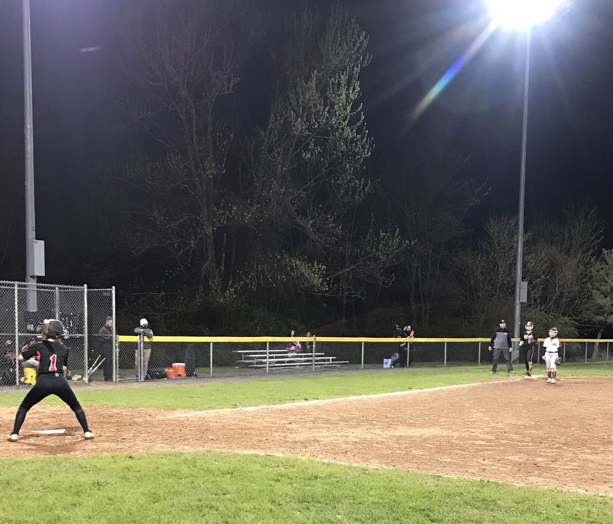 WilliamPetrone1's tweet photo. Sisters, one at the plate one at Third https://t.co/3oCGvSfpXQ