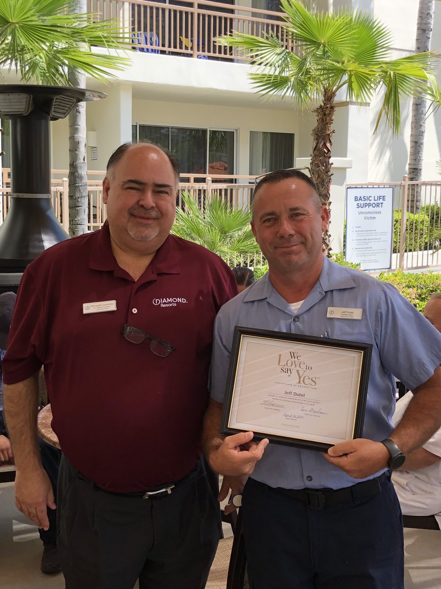 KariGrahamBB's tweet photo. Celebrating Palm Canyon Resort’s Team Member for the 2nd Quarter....congratulations Jeff Dutel! #LifeatDiamond #DiamondCareers @DesertHR @AlisonWickerham https://t.co/9PMBR1fIFb
