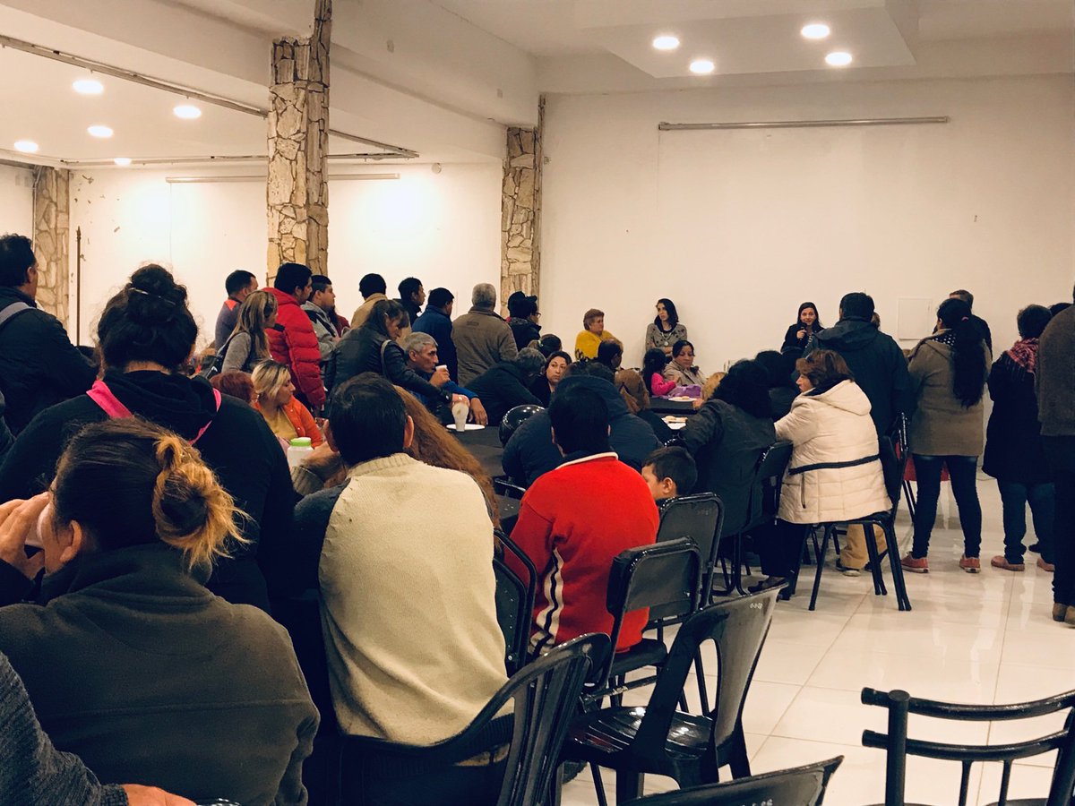 DanielDeiana3's tweet photo. Como todos los miércoles, nos reunimos en la @Mutualidadprov  con todos los dirigentes de los distintos circuitos.

Analizamos como venimos trabajando en cada uno de ellos y cómo vamos a seguir organizándonos para construir un Tucumán mejor. 

#Deiana2019
#TucumanEsFuturo
#PRY https://t.co/nFNeQeSxmN